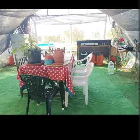 Luksusowy namiot Caravana Acogedora Con Piscina 